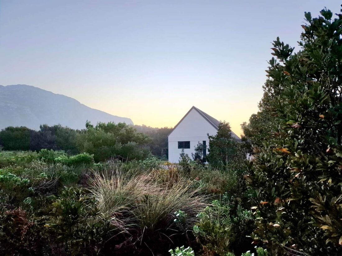 Lovers Walk Barn nestled among the Fynbos