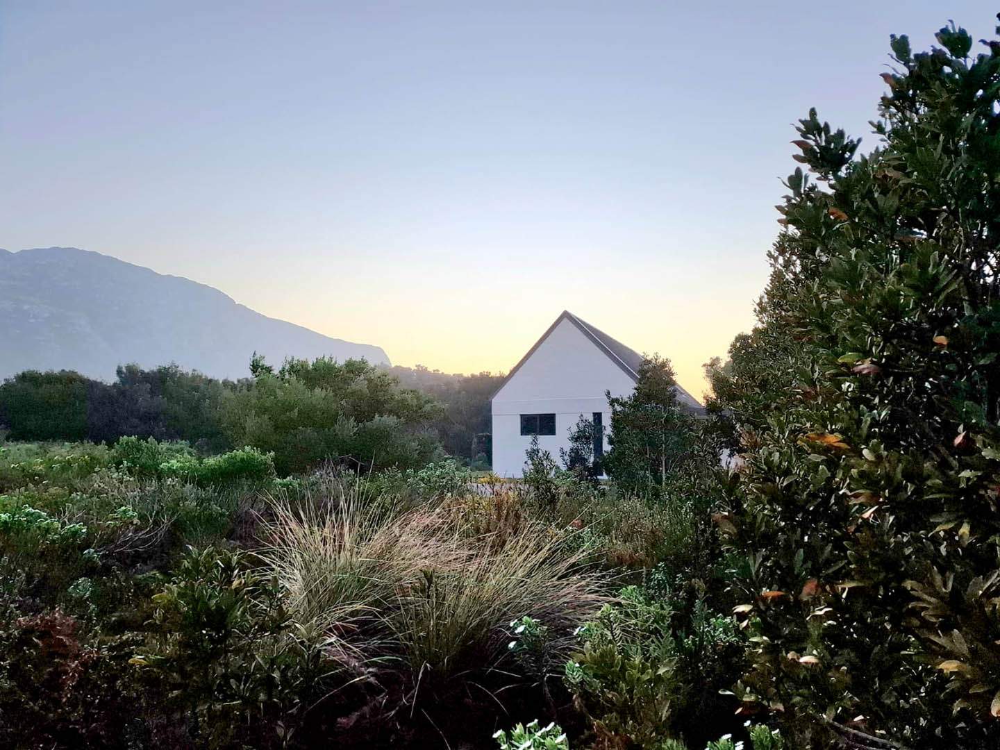 Lovers Walk Barn nestled among the Fynbos